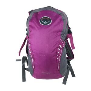 osprey daylite eggplant Sportlite 25L Lightweight Hiking Backpack for Men and Women, Aubergine Purple, S/M : Sports & Outdoors lightweight 13 liter (793 cubic inch) daypack or a large pocket/removable Add LIGHTWEIGHT HIKING PACK: Is this